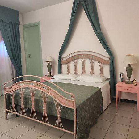 Dalia Appartamento Turistico Кастровилари Екстериор снимка